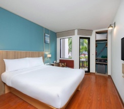 Двухместный номер Standard с видом на море двуспальная кровать в ibis Samui Bophut