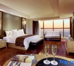 Люкс Deluxe Дуплекс с красивым видом из окна в Sanya Phoenix Waterside Gloria Resort