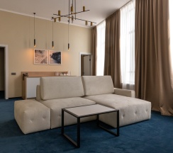 Семейный люкс с видом на Волгу в Ambar House