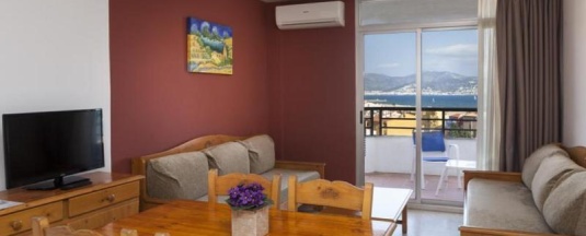 Апартаменты с балконом в Xon's Platja Hotel Apartments