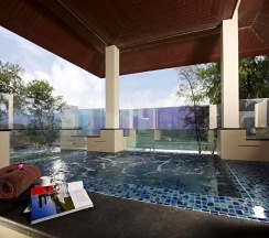 Пентхаус с джакузи Royal с 3 комнатами с видом на море в Отель Mövenpick Phuket Bangtao