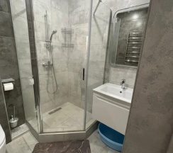 Двухместный номер Standard с балконом двуспальная кровать в Гостевой дом на Октябрьской