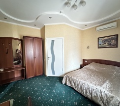 Улучшенный номер в Партия