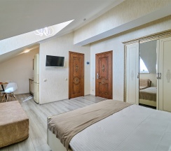 Апартаменты Комфорт в Амбассадор