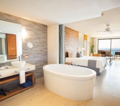 Четырёхместный полулюкс Finisterra в Sandos Finisterra All Inclusive