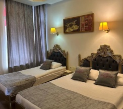 Трёхместный номер Superior в Grand Seigneur Hotel