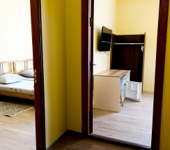 Двухкомнатный трёхместный номер (т.9) в Фрише Нерунг