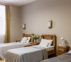 Трехместный номер с раздельными кроватями в Номера в Пушкине