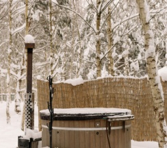 Первый дом в Дыши лесом