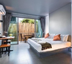 Двухместный номер Standard с балконом двуспальная кровать в Kamala Resotel