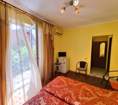 Двухместный полулюкс с балконом 2 отдельные кровати в Милана