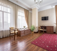 Двухместный номер Deluxe с видом на город двуспальная кровать в Театр