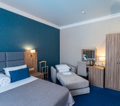 Двухместный комфорт с балконом в Blue Marlin Hotel