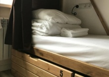 Кровать в 8-местном женский номере №7 (удобства на этаже) в Hostel 65