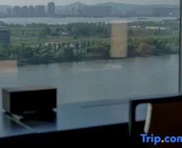 Двухместный номер Standard с видом на реку 2 отдельные кровати в The Lalu Nanjing