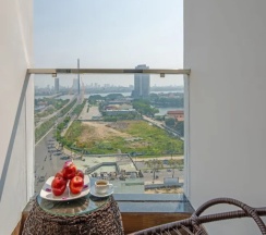 Двухместный номер Superior с балконом и с видом на реку (2 отдельные кровати) в Gold Plaza Hotel Da Nang