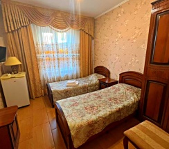 Двухместный стандарт с двумя раздельными кроватями в Черномор