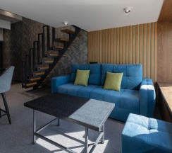 Апартамент 14 Современный двухуровневый лофт  с живописным видом на Москву (с душем) в Ap-in aparts