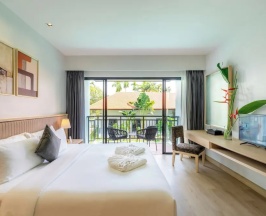 Двухместный номер Deluxe с видом на бассейн двуспальная кровать в D Varee Mai Khao Beach