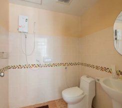 Четырёхместная студия в Cool Sea House