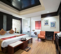Двухместный люкс Luxury двуспальная кровать в Bangkok Natural Spa Resort and Suite