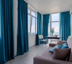 Двухкомнатный люкс с балконом в Вилла Чудачка