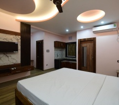 Двухместный номер Deluxe с балконом двуспальная кровать в Hotel Sushree International