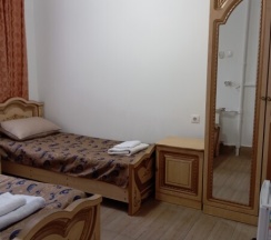 Эконом-4 с ТВ, кондиционером и холодильником в Курортный