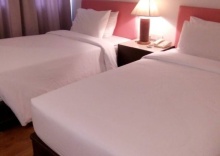 Двухместный номер Standard c 1 комнатой двуспальная кровать в May Flower Grand Hotel Korat