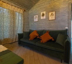 Семейный коттедж с балконом в В кронах