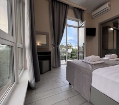 Двухкомнатный четырехместный номер 2-3этаж в Moon