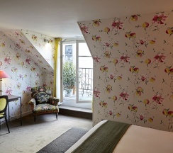 Двухместный номер Deluxe с балконом двуспальная кровать в Hotel du Danube Saint Germain