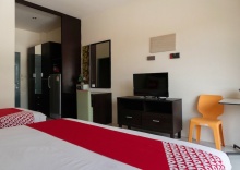 Трёхместный номер Deluxe в OYO 792 Omsaga Phuket Hotel