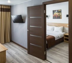 Бизнес 2-комнатный номер в Welcome Inn