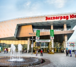 Стандартный семейный двухкомнатный номер с балконом в Оксана