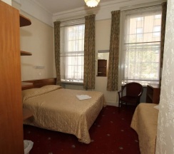 Трёхместный люкс в The Ridgemount Hotel