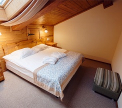 Люкс мансардный в Алеша Попович Двор&Лукоморье