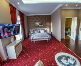 De Luxe в Авшар-клаб