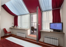 Улучшенный с балконом в Red stars hotel