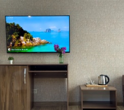 Трёхместный номер Супериор Плюс c 1 комнатой с балконом и с красивым видом из окна в Aimara