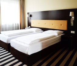 Двухместный номер двуспальная кровать в Bristol Hotel Frankfurt