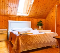 Комната стандарт с 1 двуспальной кроватью (мансарда) со стороны моря в Аэлита