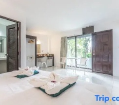 Двухместный номер Standard 2 отдельные кровати в On The Hill Karon Resort