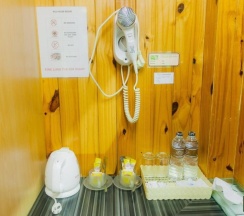 Двухместное бунгало с видом на сад двуспальная кровать в Ricci House Resort