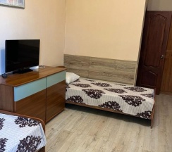 Стандартный трехместный номер в Ямал