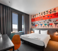 Стандарт с большой кроватью в Delta Sirius