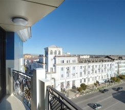 Президентский в Royal hotel Riz
