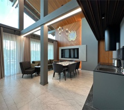 Люкс Двухуровневый (6-ти мест.) в Luxor Resort