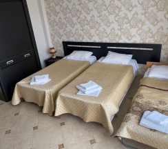 Трёхместный номер Comfort в Коралл
