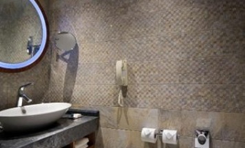 Двухместный номер Guest двуспальная кровать в DoubleTree by Hilton Hotel Istanbul - Piyalepasa